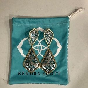 Kendra Scott Adela Earrings in Silver/Gold